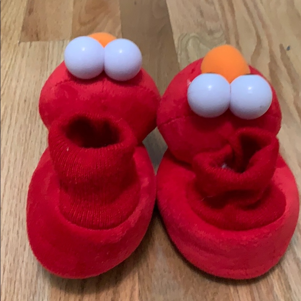 Elmo Slippers - Picture 2 of 3